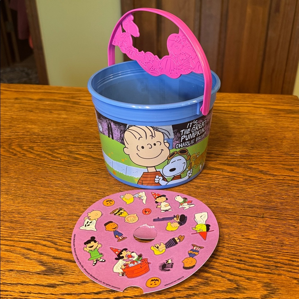 It’s The Great Pumpkin Charlie Brown Blue Bucket w/Pink Handle & Stickers, NEW